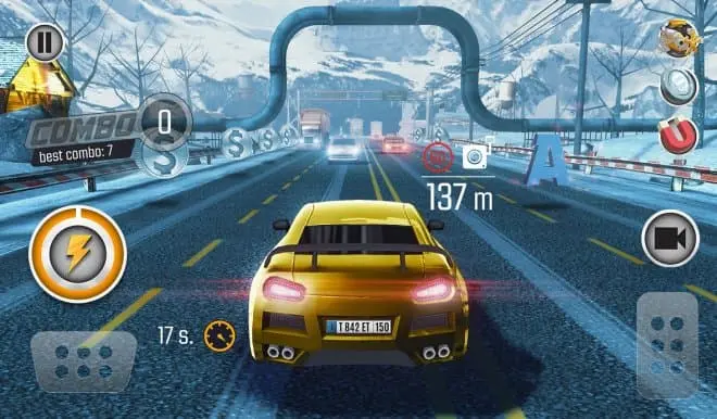 Coraz więcej Polaków bawi się przy grach mobilnych