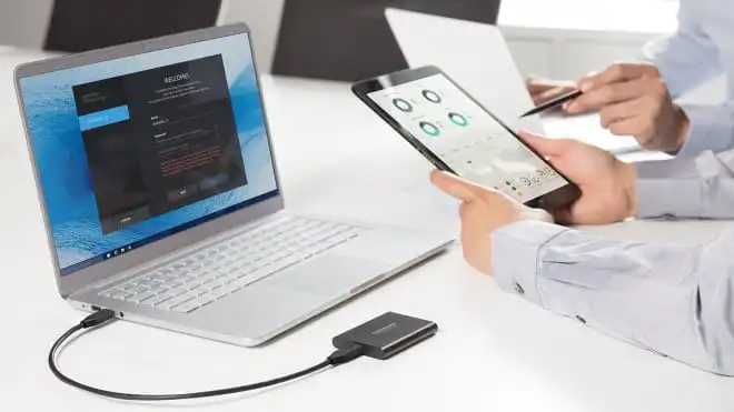 Samsung zaprezentował przenośny dysk SSD. Jest mniejszy od wizytówki