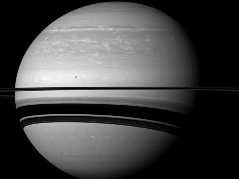 W Układzie Słonecznym odkryto 20 nowych księżyców! Należą do jednej planety