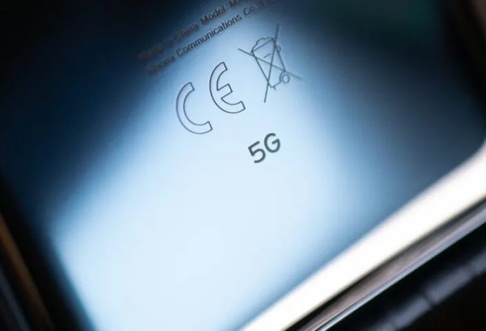 Za 1,5 roku co drugi smartfon będzie miał 5G