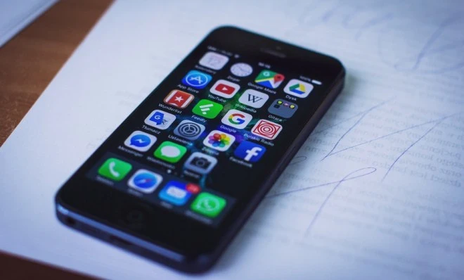 Jak często powracamy do zainstalowanych na smartfonie aplikacji?