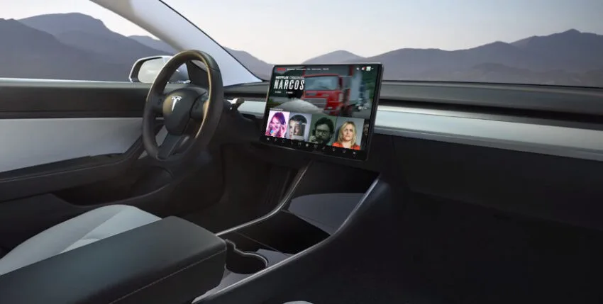 Kolejny ciekawy sposób na wykorzystanie ekranu Tesli!