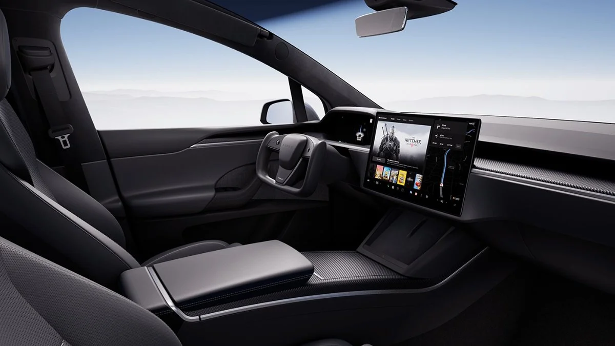 YouTube pozbył się filmu z testem autopilota Tesli. Powodem bezpieczeństwo dzieci