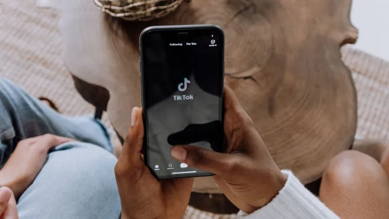 Moderatorka pozwała TikToka. Musiała oglądać przerażające filmy