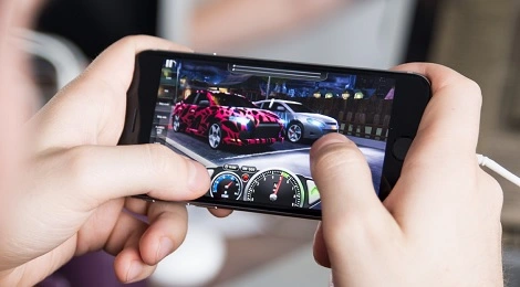 Top Speed – polska gra dla fanów mobilnych wyścigów