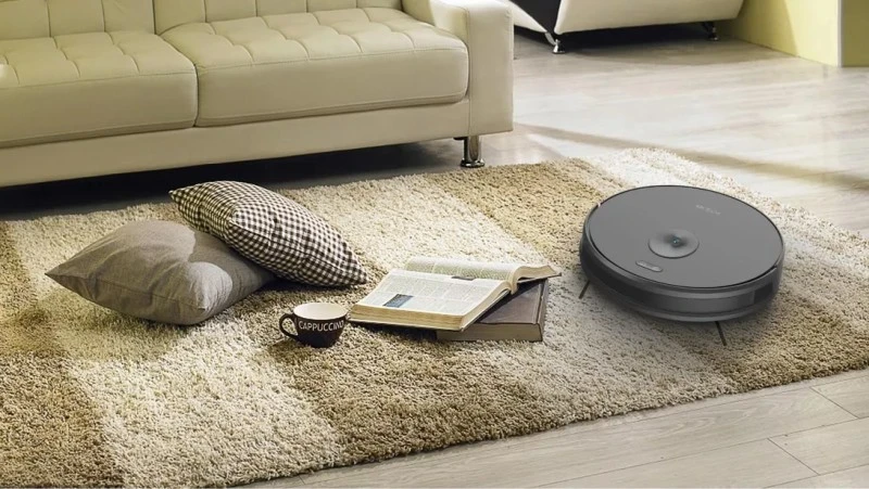 Hakerzy mogą podglądać ludzi przez kamerę umieszczoną w inteligentnym odkurzaczu