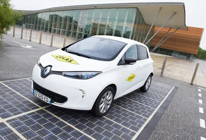 We Francji powstała pierwsza jezdnia pokryta panelami słonecznymi