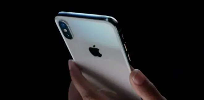 Apple załatało poważny błąd w iOS, który zawieszał smartfony