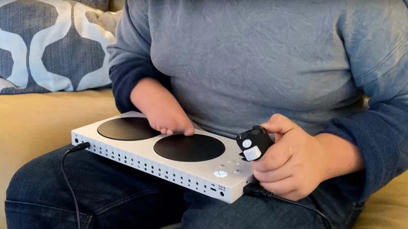 Xbox pokazuje, że granie jest dla wszystkich i promuje swój kontroler dla osób niepełnosprawnych
