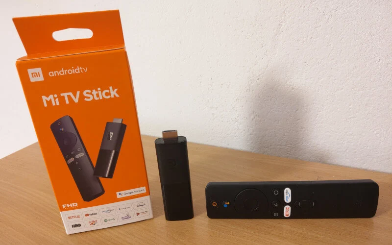 Xiaomi Mi TV Stick oficjalnie. Jednak nie jest tak pięknie