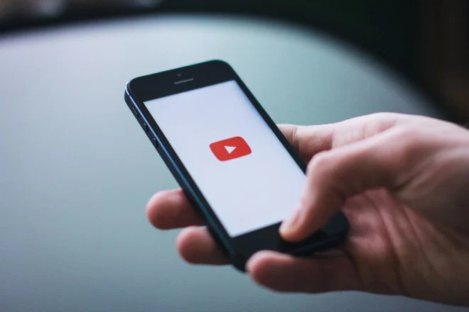 Mobilny YouTube otrzymał obsługę przydatnego gestu