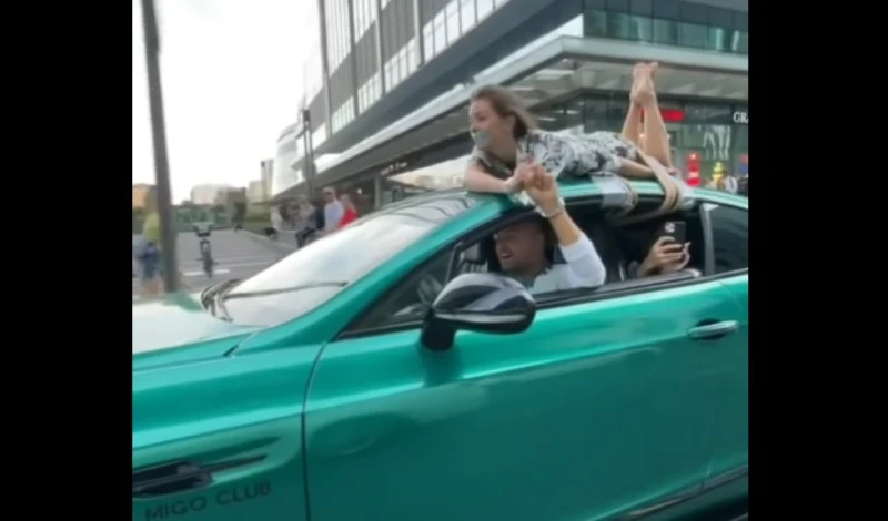 Youtuber przywiązał swoją dziewczynę do dachu Bentleya i ruszył na przejażdżkę