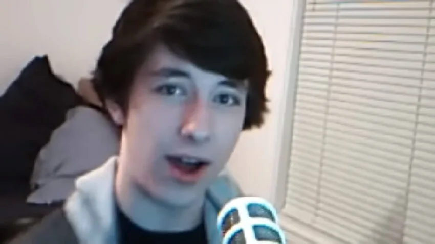 YouTuber zaplanował publikację tego filmu dokładnie 10 lat temu